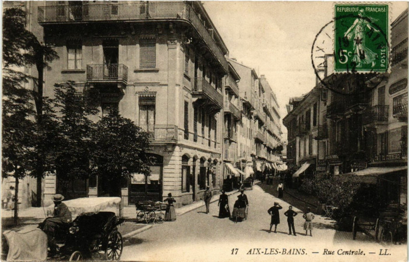 Carte postale ancienne Aix-lesn-Bains - Rue Centrale