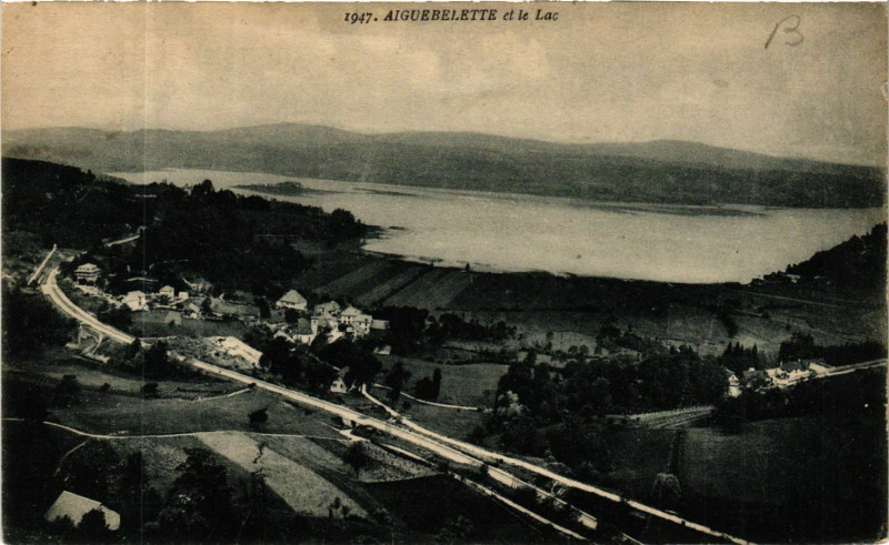 Carte postale ancienne Aiguebelette et le Lac