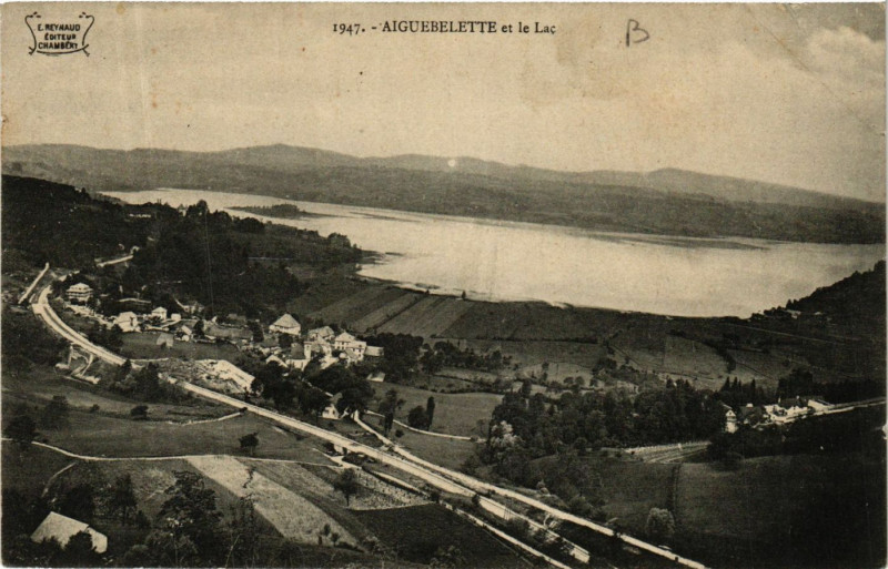 Carte postale ancienne Aiguebelette et le Lac