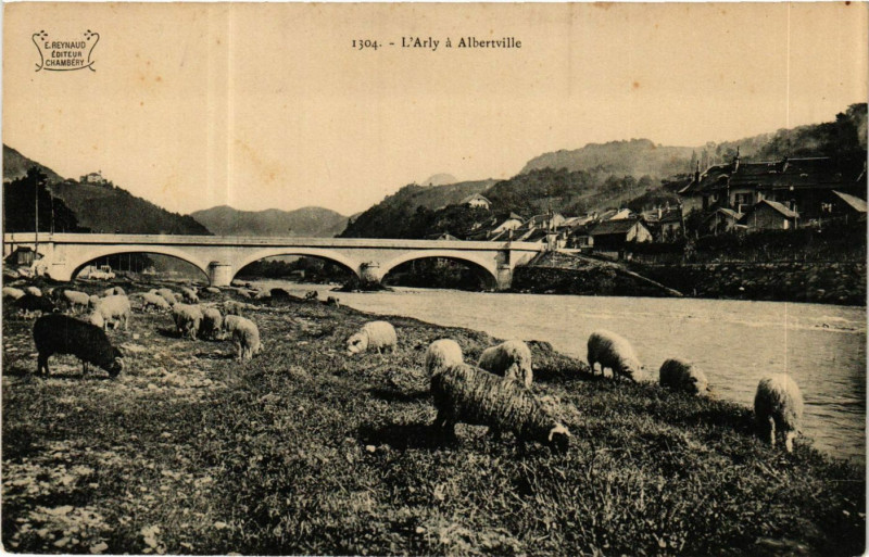 Carte postale ancienne L'Arly a Albertville à Albertville