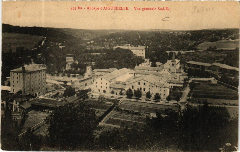 Carte postale ancienne Abbaye d'Aiguebelle - Vue générale Sud-Est
