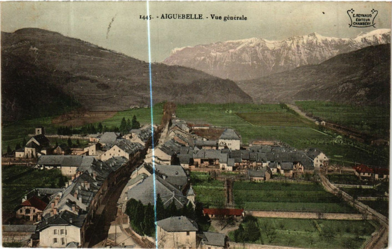 Carte postale ancienne Aiguebelle - Vue générale
