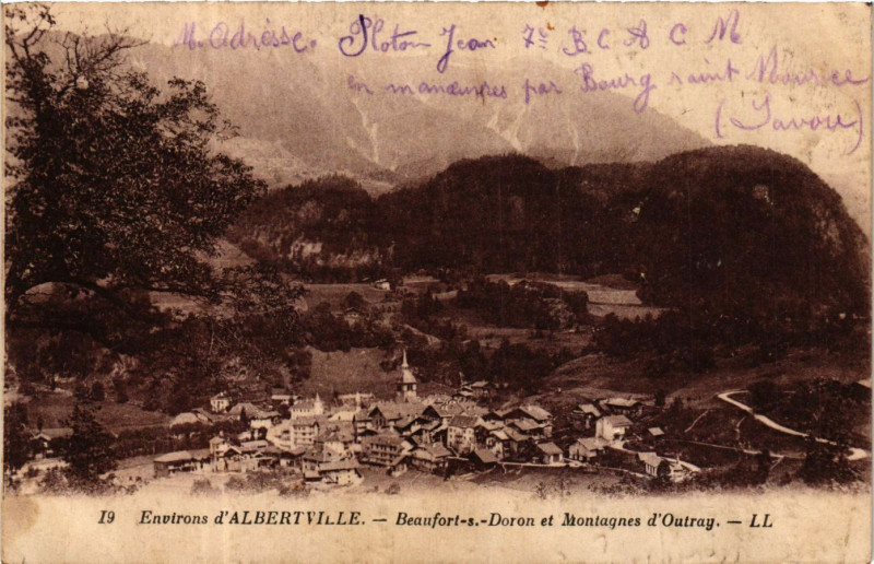 Carte postale ancienne Env. d'Albertville - Beaufort-s.-Doron et Montagnes d'Outray à Beaufort