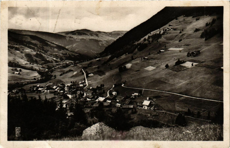 Carte postale ancienne Areches - Vue générale