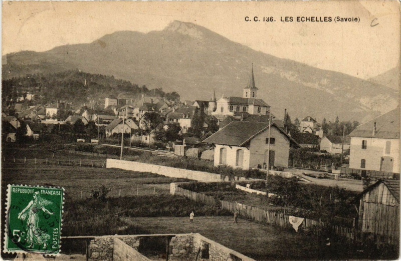 Carte postale ancienne Les Echelles aux Échelles