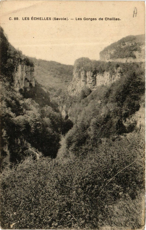 Carte postale ancienne Les Echelles - Les Gorges de Chailles aux Échelles