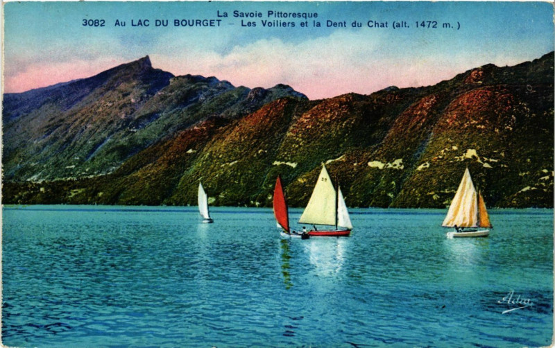 Carte postale ancienne Au Lac du Bourget - Les Veiliers et la Dent du Chat (alt 1472 m)
