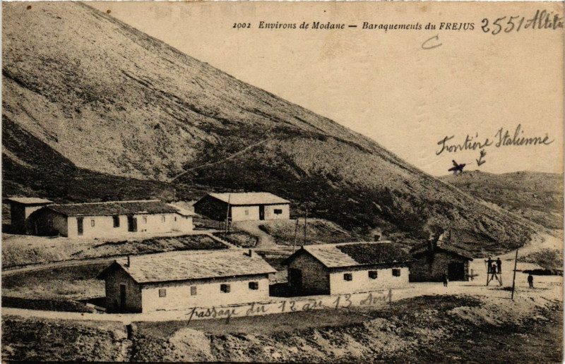 Carte postale ancienne Env. de Modane - Baraquements du Frejus à Modane