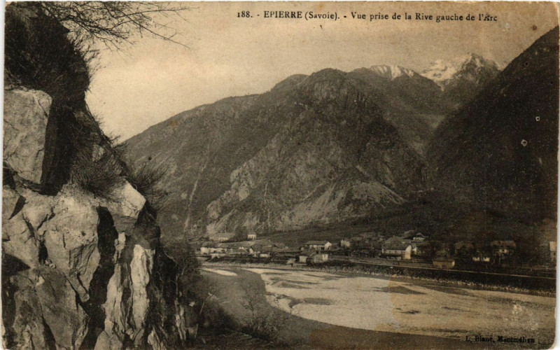 Carte postale ancienne Epierre - Vue prise de la Rive gauche de l'Arc à Épierre