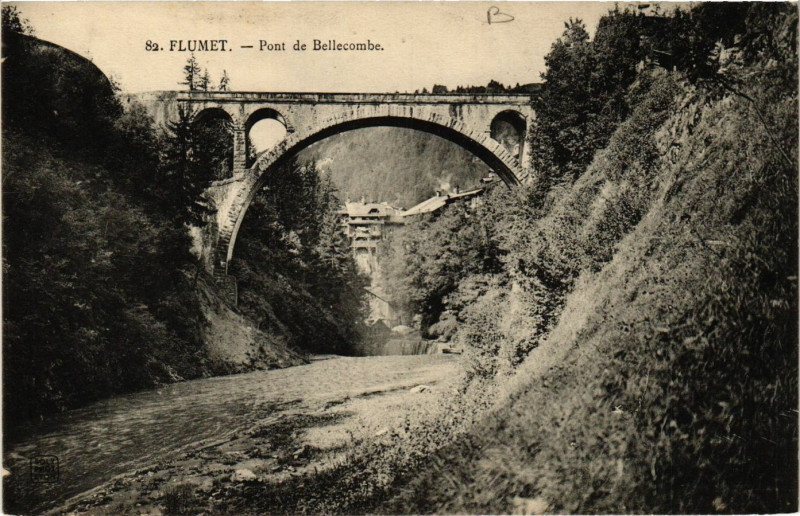 Carte postale ancienne Flumet - Pont de Bellecombe à Flumet