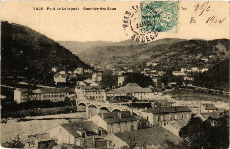 Carte postale ancienne Vals pont de Labegude. Quartier des Eaux