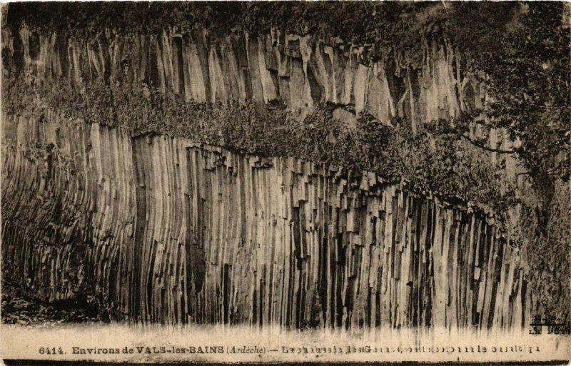 Carte postale ancienne Env. de Vals-les-Bains à Vals-les-Bains