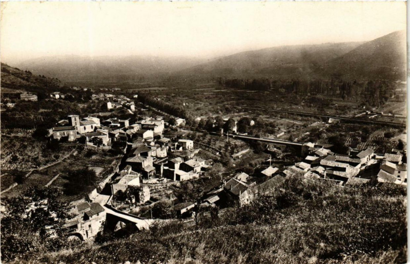 Carte postale ancienne Arras sur Rhone. Vue générale nord