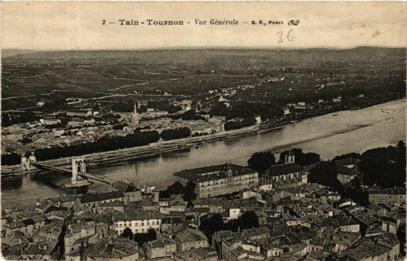 Carte postale ancienne Tournon Vue générale
