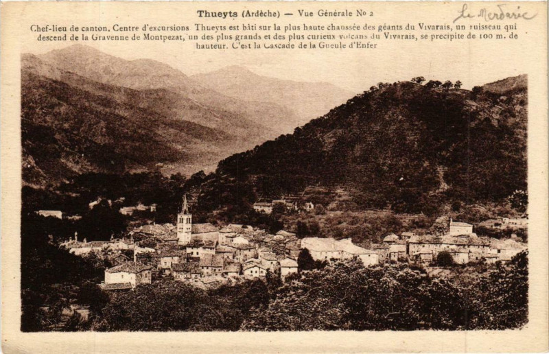 Carte postale ancienne Thueyts Vue générale à Thueyts