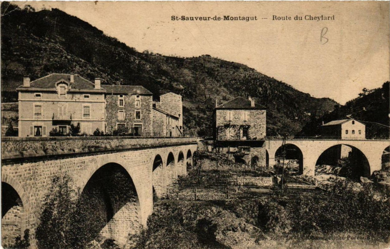 Carte postale ancienne Saint-Sauveur-de-Montagut Route du Cheyfard à Saint-Sauveur-de-Montagut