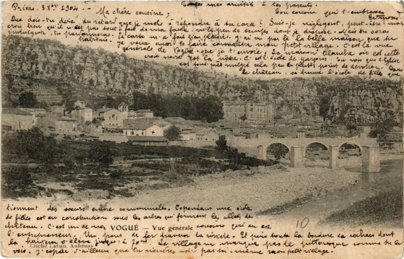 Carte postale ancienne Vogue Vue générale à Vogüé