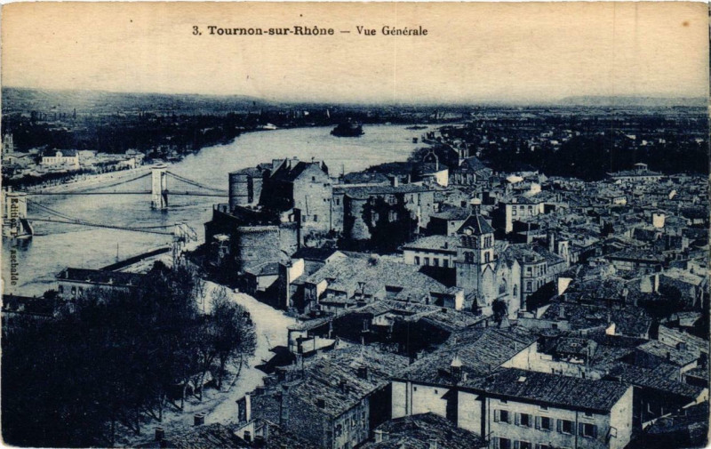 Carte postale ancienne Tournon Vue générale