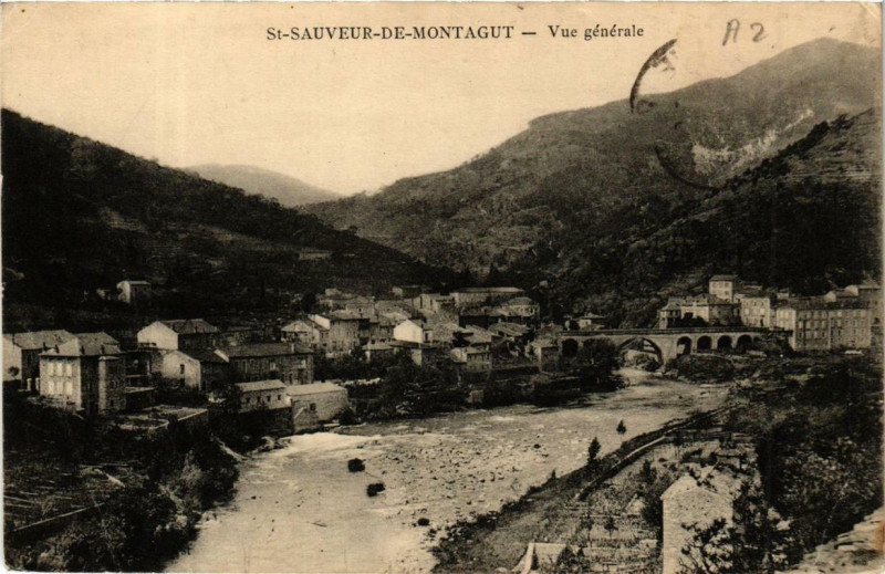 Carte postale ancienne Saint-Sauveur-de-Montagut Vue générale à Saint-Sauveur-de-Montagut