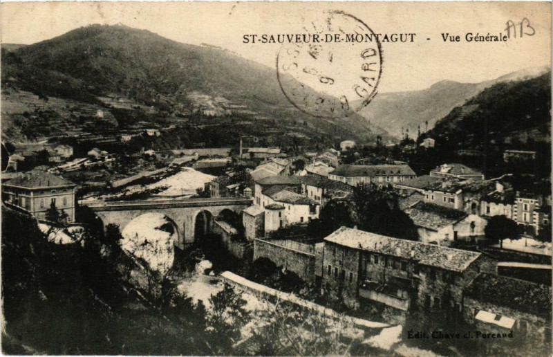 Carte postale ancienne Saint-Sauveur-de-Montagut Vue générale à Saint-Sauveur-de-Montagut