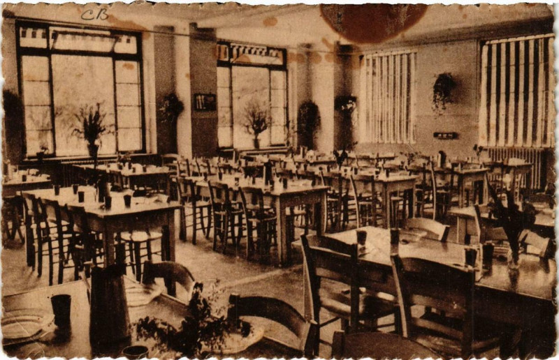 Carte postale ancienne Ucel. Sall a manger de Enfants à Ucel