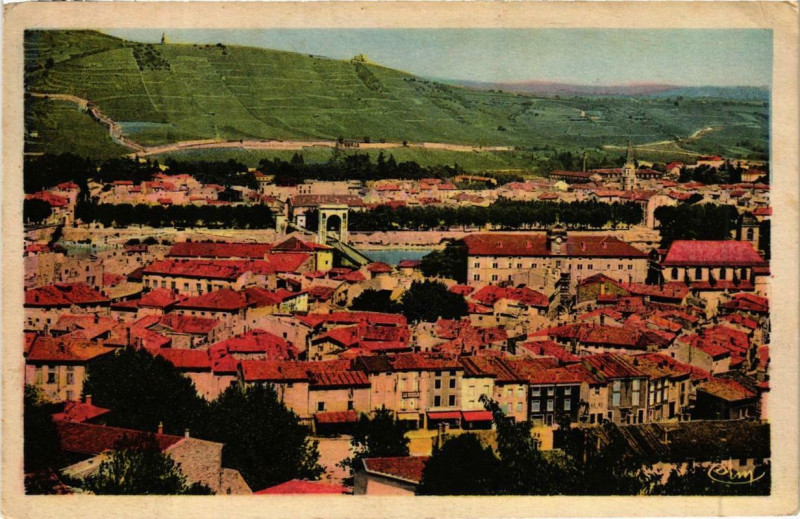 Carte postale ancienne Tournon Vue générale