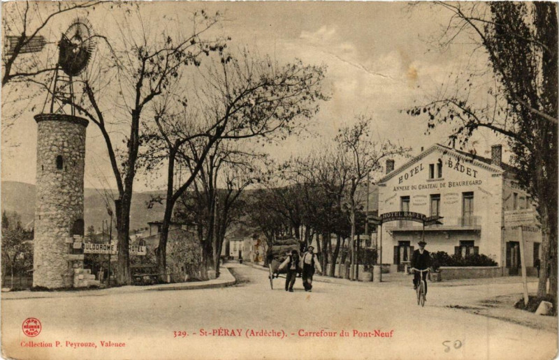 Carte postale ancienne Saint-Peray Carrefour du Pont Neuf à Saint-Péray