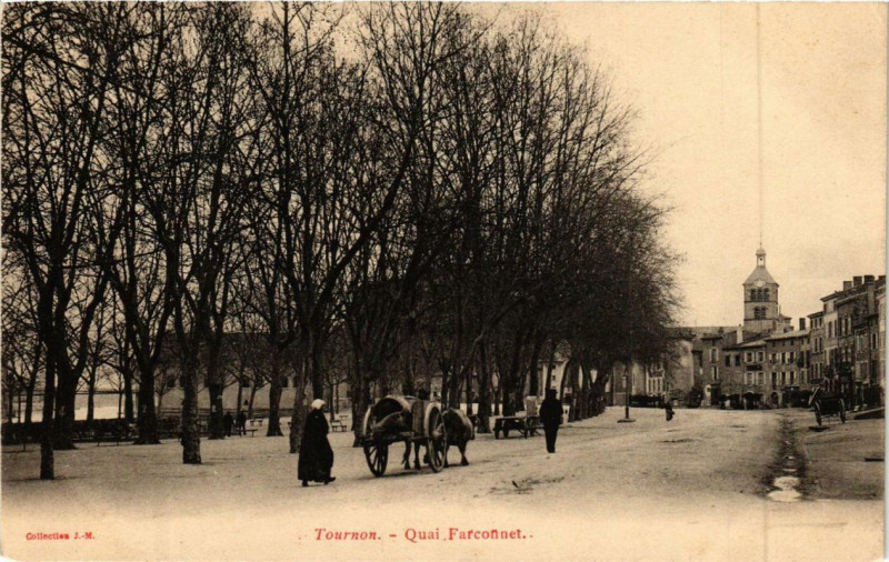 Carte postale ancienne Tournon Quai Farconnet