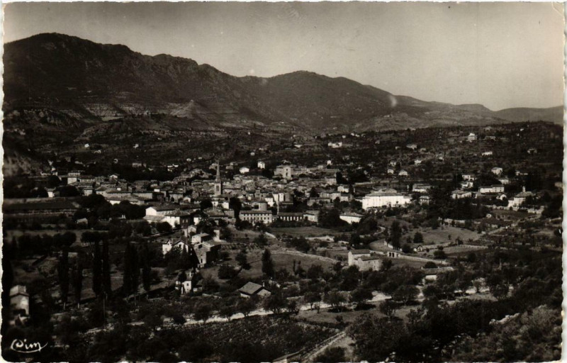 Carte postale ancienne Les Vans Vue générale aux Vans