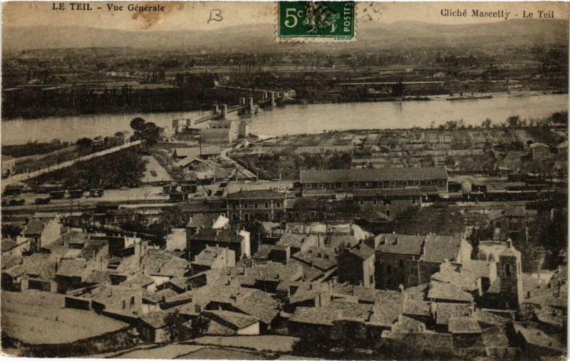 Carte postale ancienne Le Teil Vue générale au Teil
