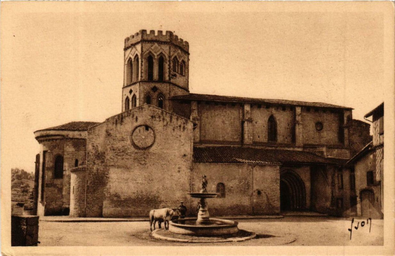 Carte postale ancienne Env. de Saint-Girons. Saint-Lizier. Eglise et la Fontaine