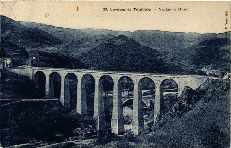 Carte postale ancienne Env. de Tournon Viaduc de Duzon