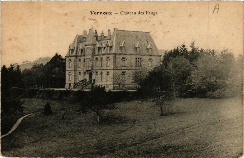 Carte postale ancienne Vernoux Chateau des Faugs