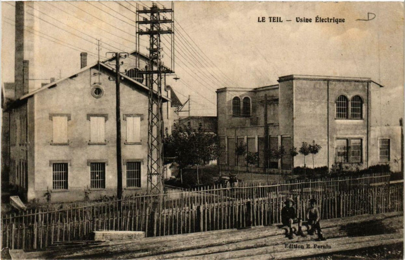 Carte postale ancienne Le Teil Usine Electrique au Teil