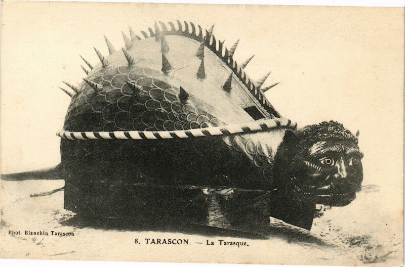 Carte postale ancienne Tarascon-La Tarasque à Tarascon