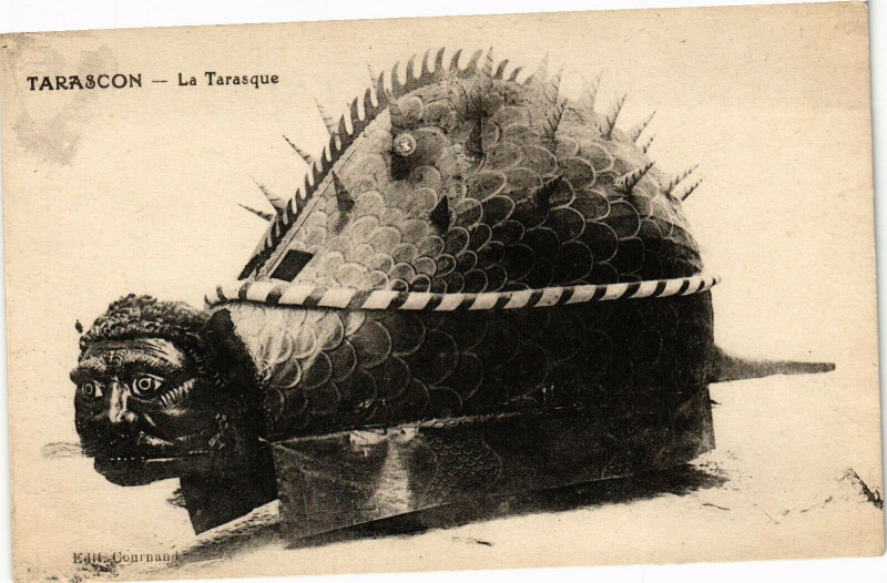 Carte postale ancienne Tarascon-La Tarasque à Tarascon