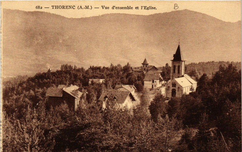 Carte postale ancienne Thorenc - Vue d'ensemble et l'Eglise