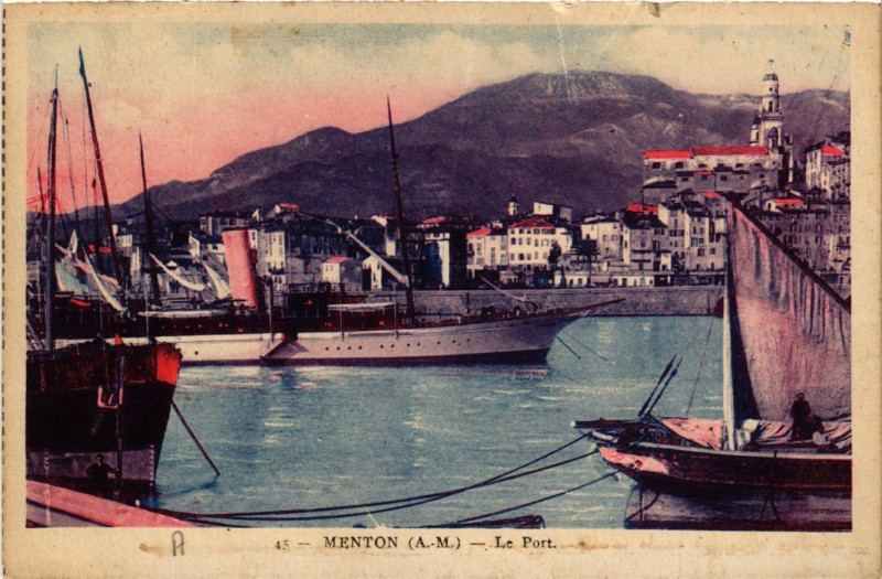 Carte postale ancienne Menton - Le Port à Menton