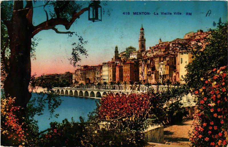Carte postale ancienne Menton - La Vieille Ville à Menton