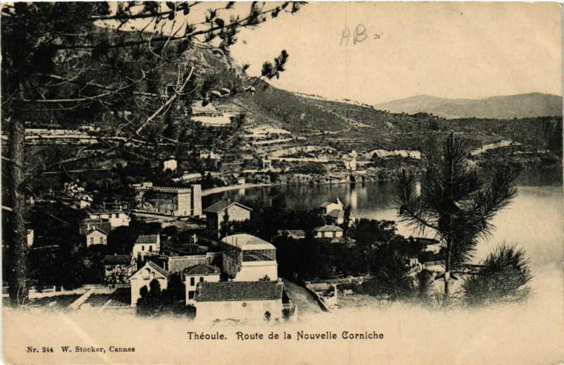 Carte postale ancienne Theoule - Route de la Nouvelle Corniche