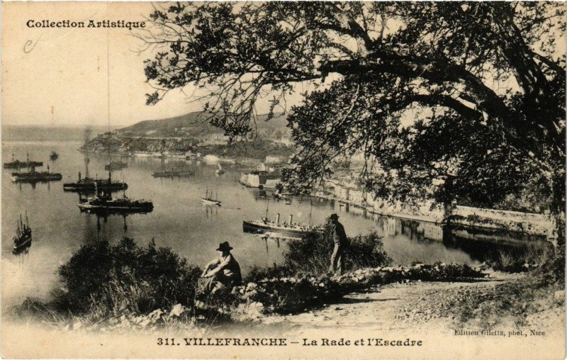 Carte postale ancienne Villefranche - La Rade et l'Escadre