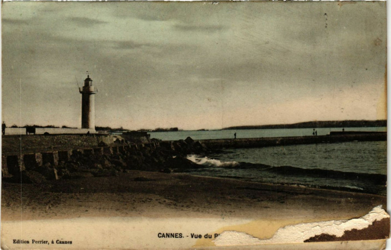 Carte postale ancienne Cannes - Vue du Phare à Cannes