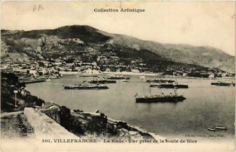 Carte postale ancienne Villefranche - La Rade - Vue prise de la route de Nice à Nice