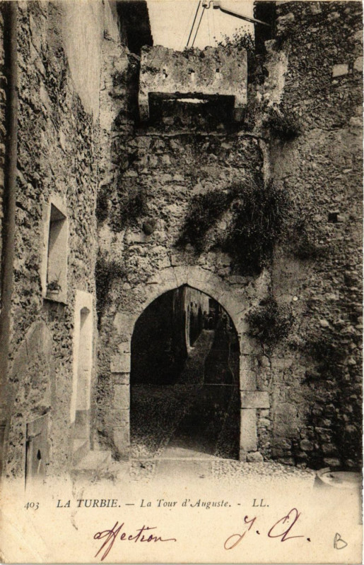 Carte postale ancienne La Turbie - La Tour d'Auguste à La Turbie