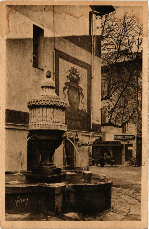 Carte postale ancienne Vence - Vieille Fontaine à Vence