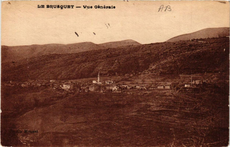 Carte postale ancienne Le Brusquet Vue générale au Brusquet
