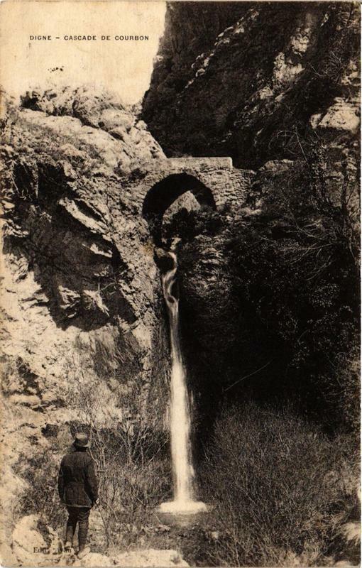 Carte postale ancienne Digne Cascade de Courbon
