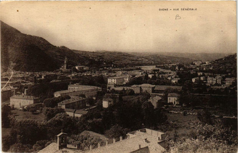 Carte postale ancienne Digne Vue générale