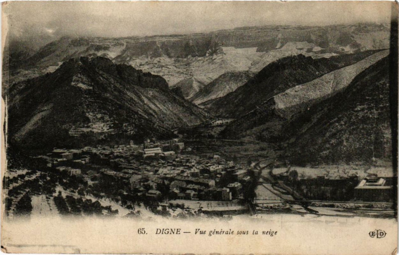 Carte postale ancienne Digne Vue générale sous la neige
