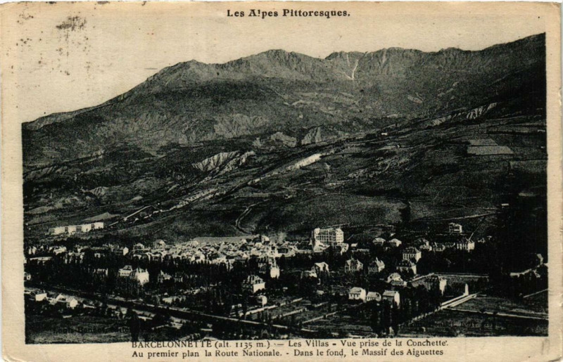 Carte postale ancienne Barcelonnette Les Villas Vue prise de la Conchette à Barcelonnette